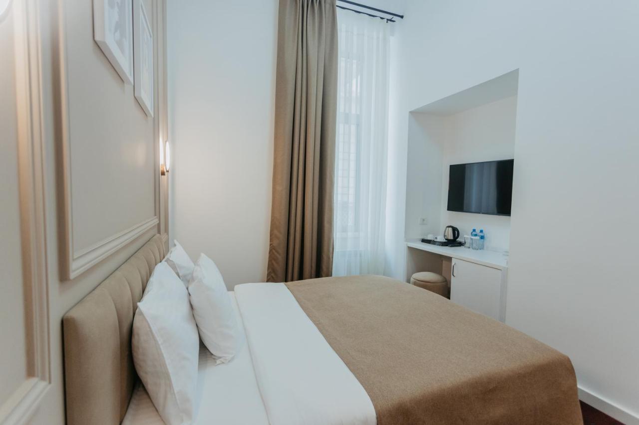 Callisto Hotel Bakoe Buitenkant foto