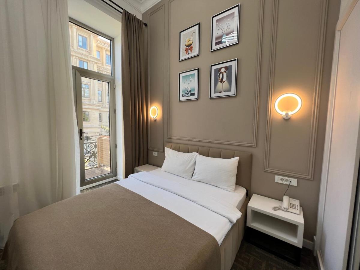 Callisto Hotel Bakoe Buitenkant foto