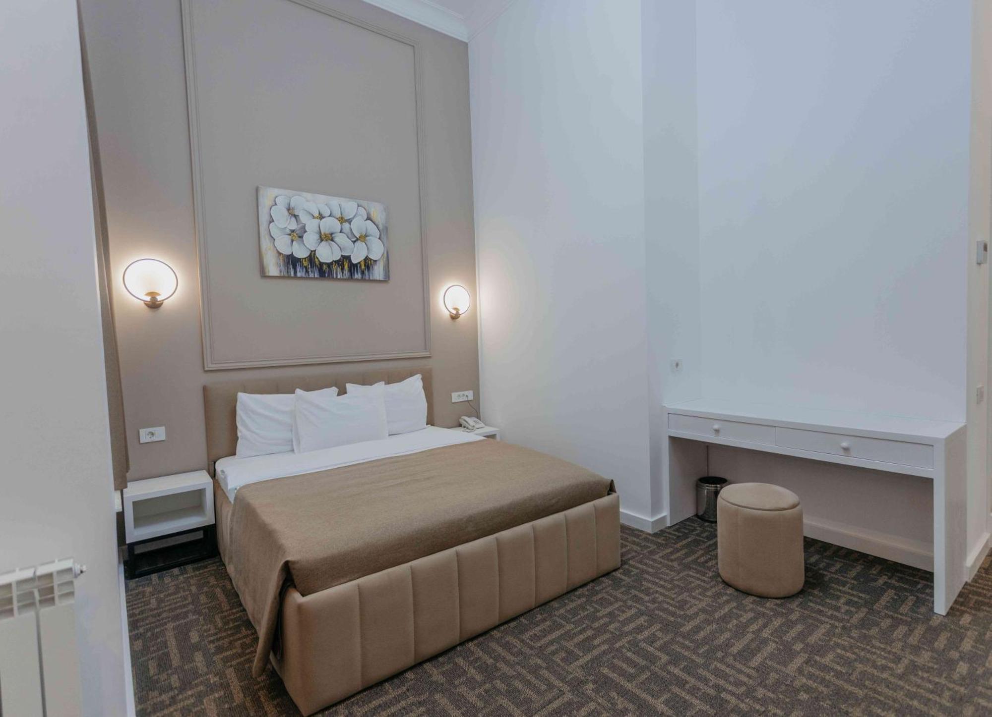 Callisto Hotel Bakoe Buitenkant foto
